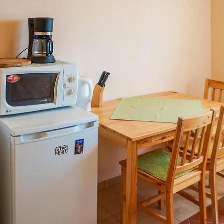 Stunning In W/ Wifi And 1 Bedrooms Felsőörs